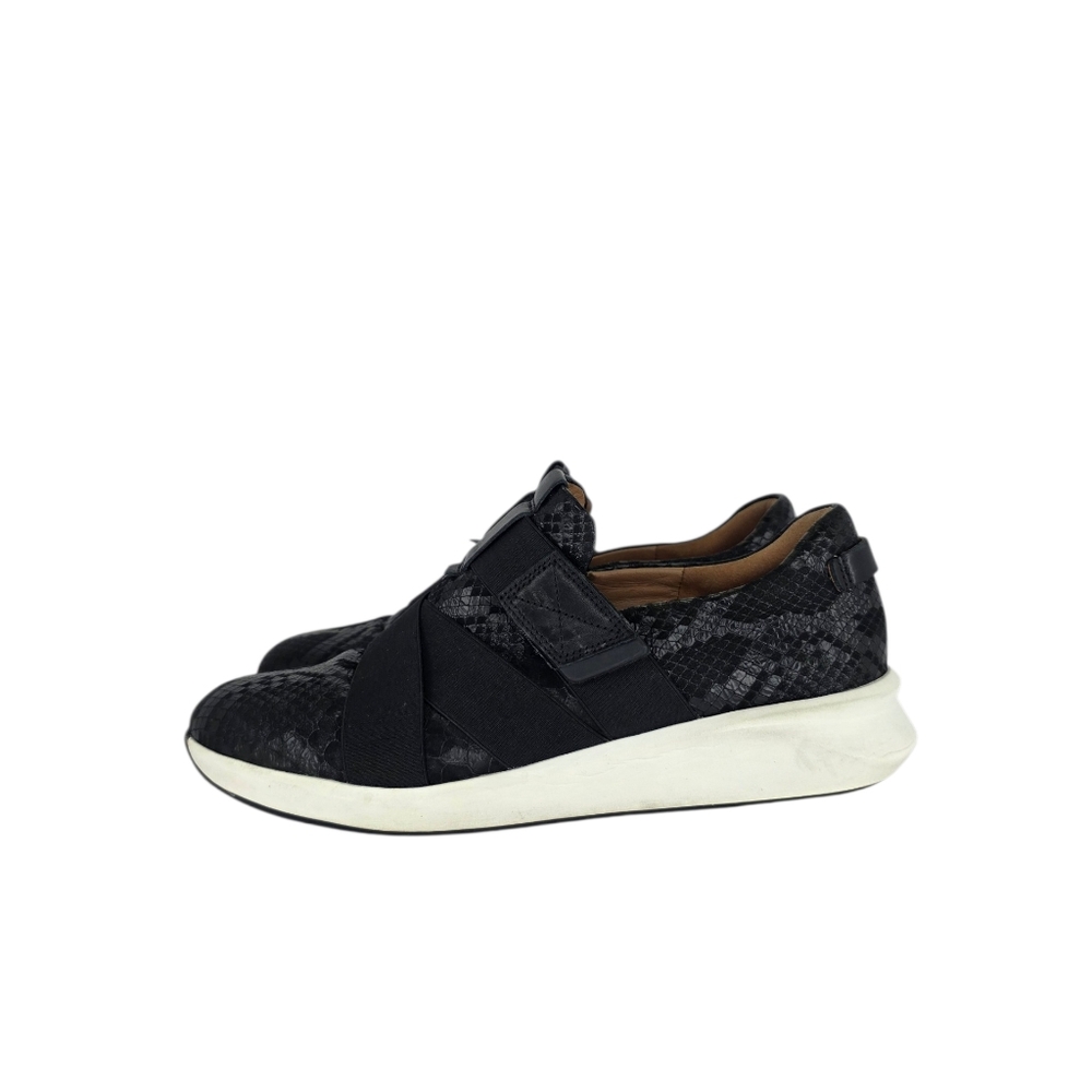 Clarks Shoes Womens Black Un Rio Strap Slip On Comfort  Casual Sneakers Size 10M